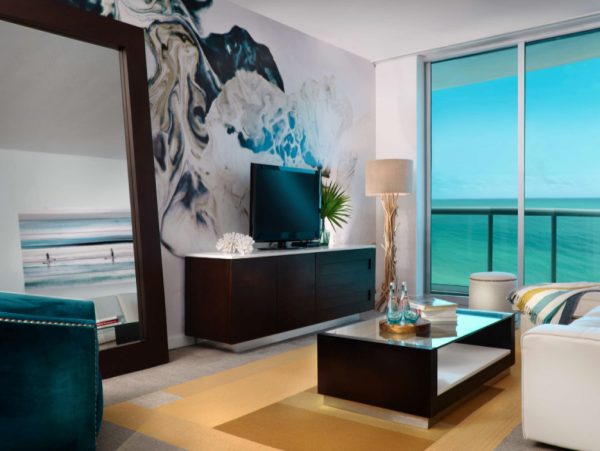 Beachfront Condo with Ocean Views & Luxurious Amenities in Sunny Isles Beach